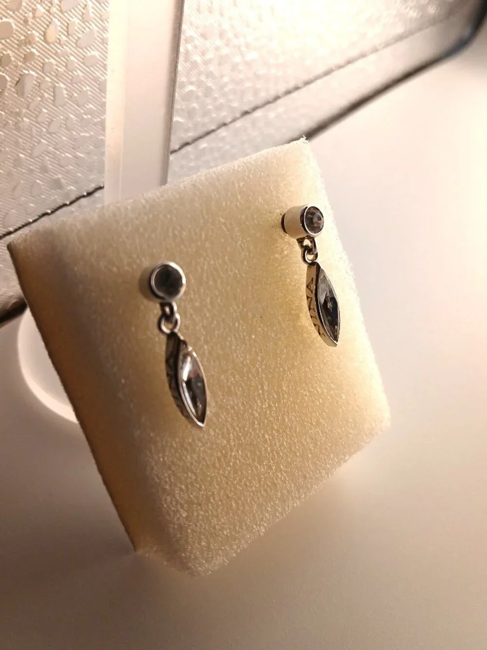 Signed Nina Ricci Y2K Vintage Crystal Dangle Earrings Lightweight Sparkly - Picture 3 of 6